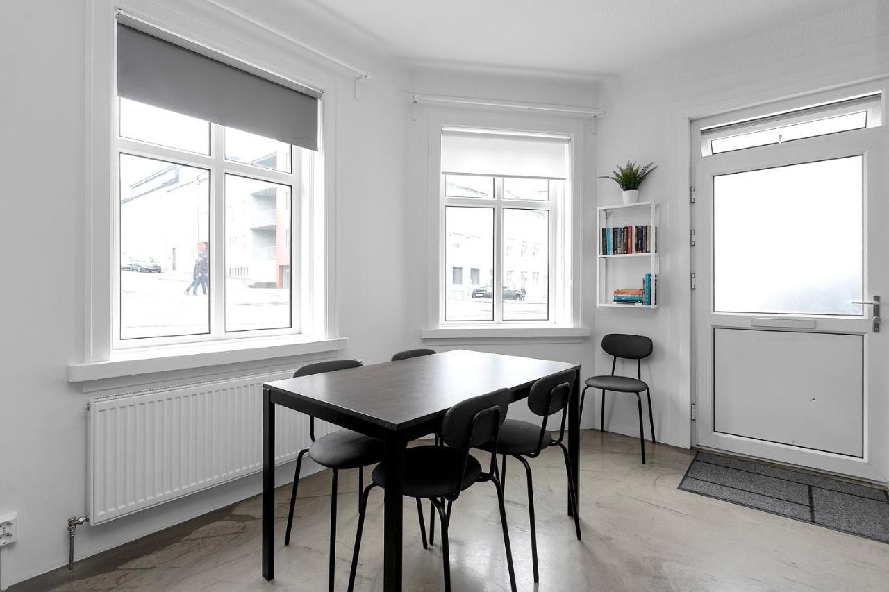Cozy 2 Bedroom Apartment In Central Reykavik เรคยาวิก ภายนอก รูปภาพ